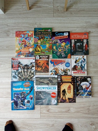 Comics books dvd bundle - books,